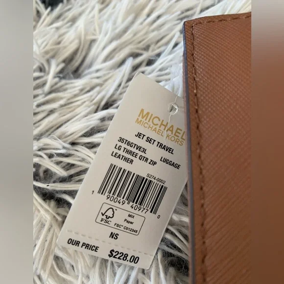 NWT Michael Kors Brown Wallet - Picture 2 of 6